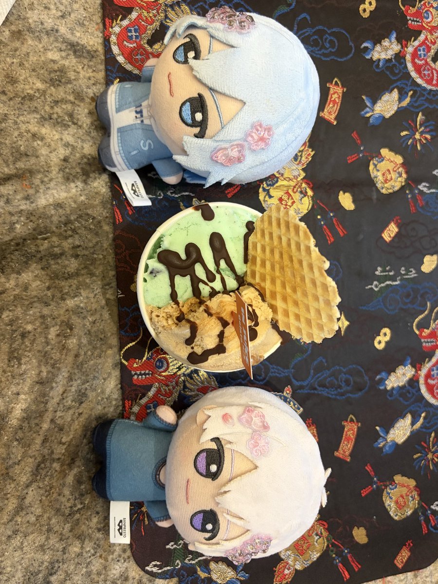 Weisui4jik's tweet photo. 😊😊萌萌萌 https://t.co/YqF9QPpHqp