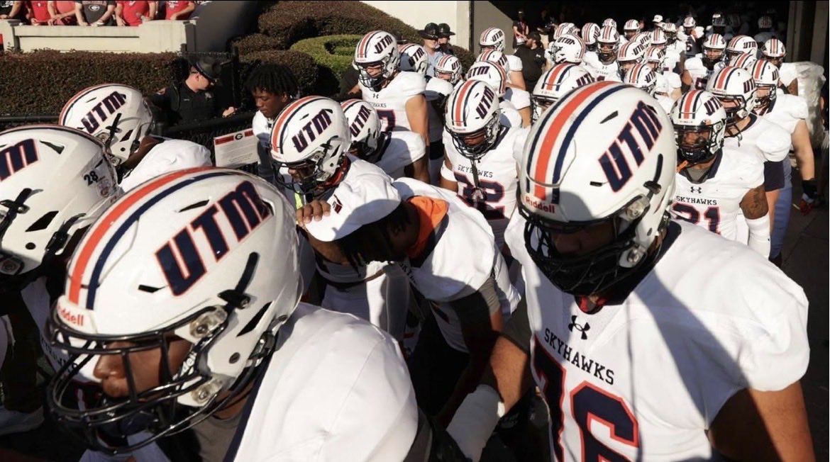16problemzz_'s tweet photo. After a Great conversation with @CoachGsteeleUTM Im extremely Blessed to receive an  official Offer from @UTM_FOOTBALL AGTG!! @CoachJC16 @chodgens7 @BenLanders24979 @AL6AFootball @MickensJay @TheProtectUCrew https://t.co/TQYSZ7sP9s
