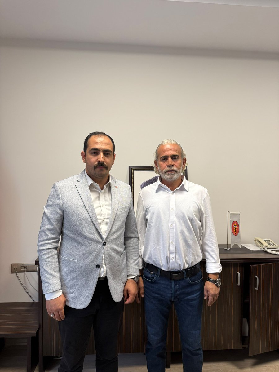 svsulkuocaklari's tweet photo. İl Başkanımız Sn. Bahadır GÖKMEN,İl Başkan Yardımcımız Sn. Raif ÇOPUR,Kıymetli Hocamız Prof. Dr. Selman ABLAK ve İl Yöneticilerimiz ile birlikte  Veteriner Fakültesi Dekan Yardımcısı Prof. Dr. İbrahim YURDAKUL hocamızı ziyarette bulundular. https://t.co/zjZrUJHwrA