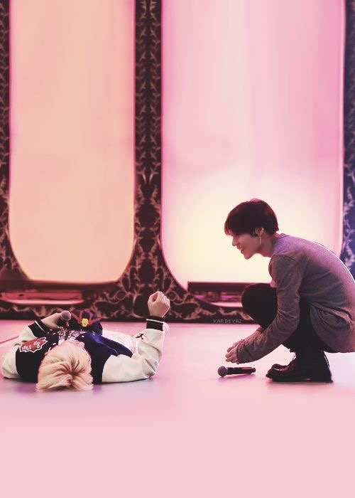 ontaeisbester's tweet photo. Daily ontae dose! https://t.co/XpvuflzNPE