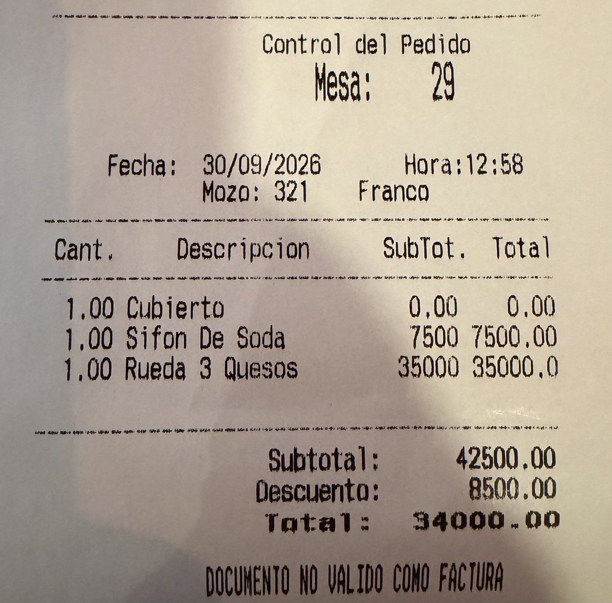 CarlosMaslaton's tweet photo. El pago en efectivo y 100% barrani es fundamental en la lucha contra el régimen marxista de Caputo y Milei. https://t.co/zbW2jZh8p1
