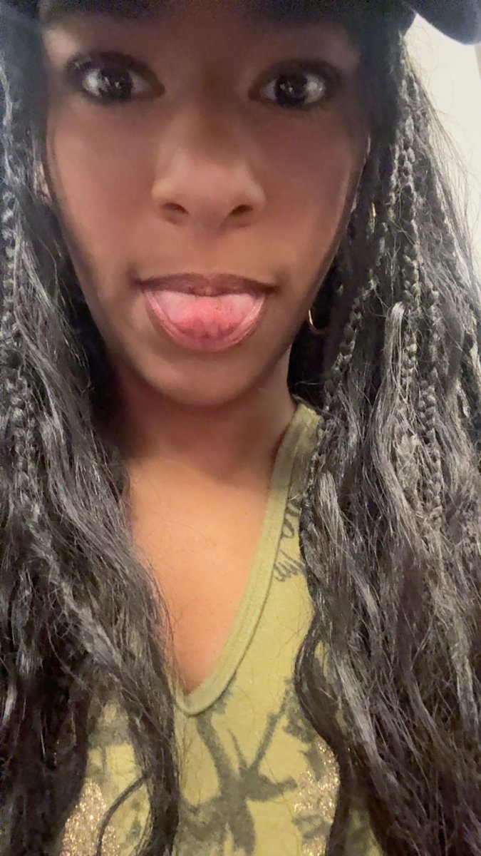 jaiofsunshine's tweet photo. day 2 of looking for moots !!

❀ 18, she/her
❀ entp, femme lesbian
❀ cooking, baking, reading, movies
❀ roblox, rdr2, dbh, arcane, asoue
❀ bioengineering student!! women in stem pleaseee hit my line

♡/↻ = moots , ifb!

#lesbiantwt #moothunt #promotwtㅤ https://t.co/gJvcw5681a