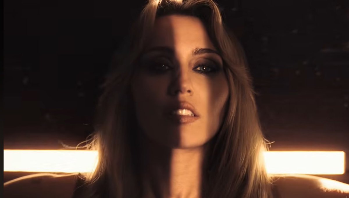 MileyCyrusBR's tweet photo. I’VE GOT MY OWN GOD https://t.co/mK6JTsiX1w