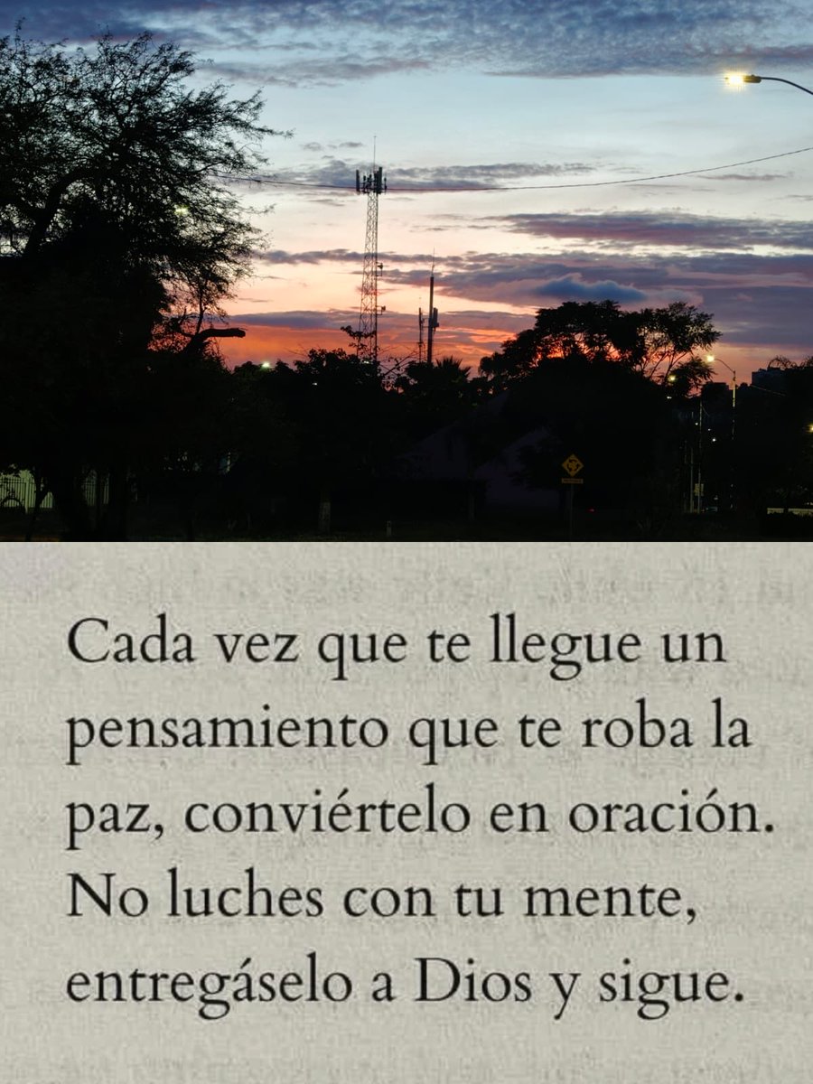 ID_Catolica's tweet photo. Linda costumbre, todo en Sus manos https://t.co/mTg6TDLK4M