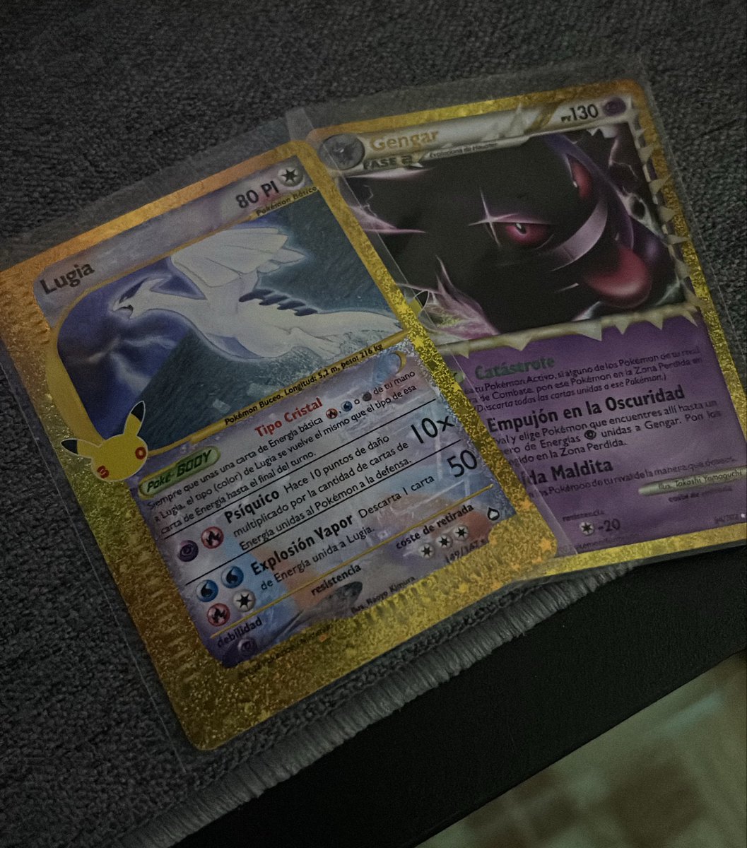 _xezy's tweet photo. @Ruru2Petty @SergioCafagni @PokeHEX5555 From the two pack Eevee blister 😭😭 https://t.co/ZLDIIQ3pkL