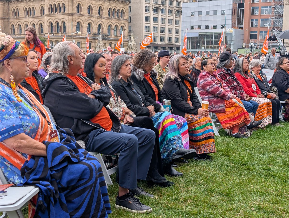 MBlackburn21's tweet photo. One of the largest gatherings on Parliament Hill for #NDTR that I can remember. https://t.co/V0M7UnnKST