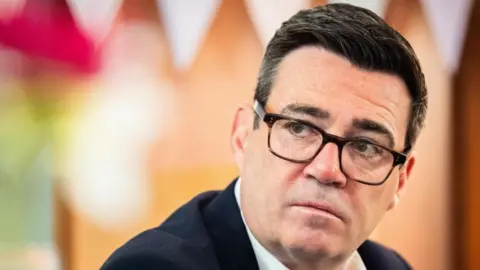 LeeHarris's tweet photo. NEW: Andy Burnham *confirms* that Iran "played a part" in the suspected RAF Fairford terror plot.

*WHY DID THEY RELEASED THEM ON BAIL THEN?!*

This is absolutely insane. https://t.co/idhDB7s08Z