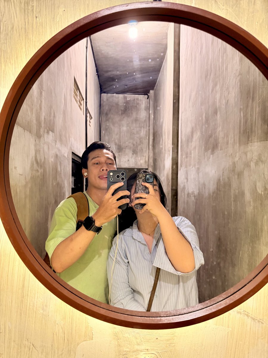 Bgurih_'s tweet photo. Cherish these moments with friends while you can; there will come a day when both time and friends are gone 💦💦💦 https://t.co/Z7nz6fIoVc