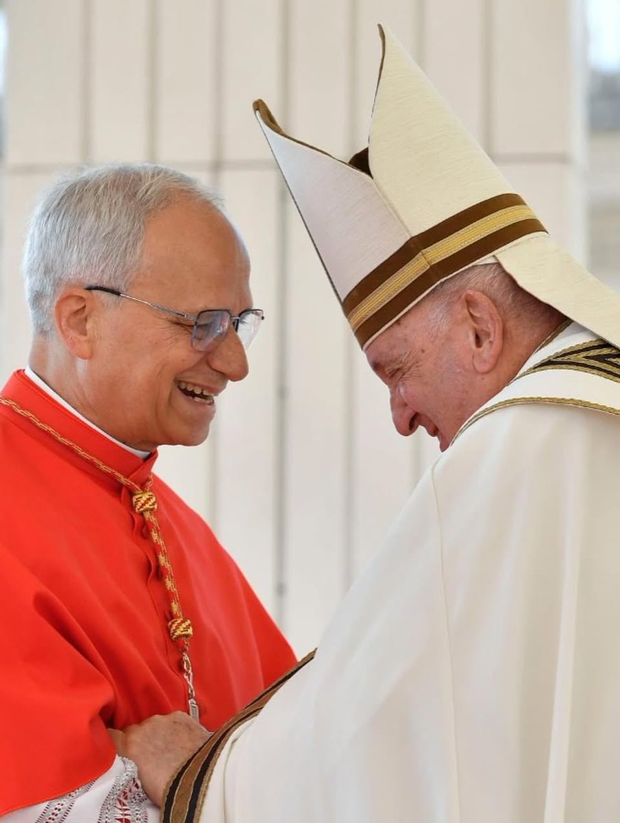 vaticannews_pt's tweet photo. Há 3 anos...

Era 30/09/2023 quando Robert Francis Prevost recebeu barrete cardinalício. Naquele dia, o #PapaFrancisco presidiu ao Consistório para a criação de novos cardeais, entre eles o então prefeito do Dicastério para os Bispos, hoje nosso querido #PapaLeãoXIV https://t.co/0S9hekODaM