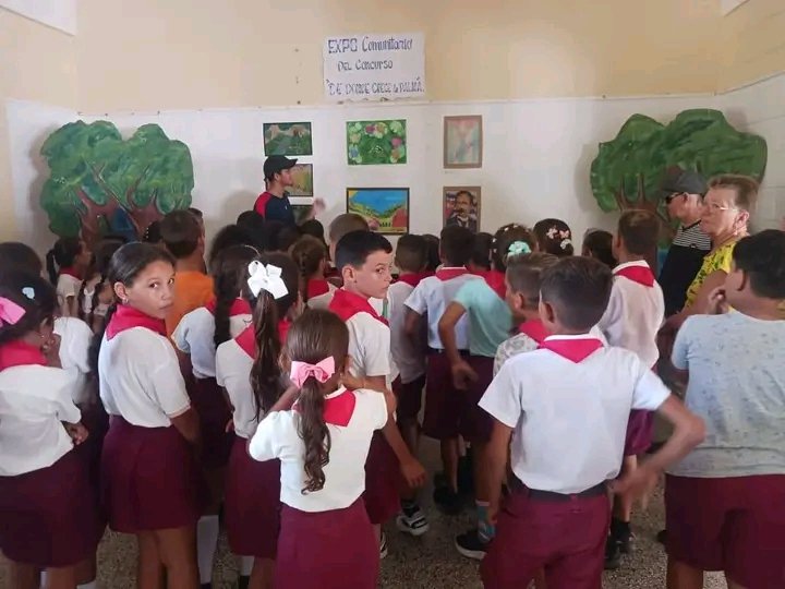 Ayeimis129884's tweet photo. Expo Comunitaria por la XXX Edición del Concurso "De Dónde Crece la Palma" desarrollado este viernes 25 de septiembre a las 10am en la Casa de Cultura "Noel Cardoso Plasencia" de Siguaney
#Taguasco
#CulturaTaguasco
#BJMPresente
#SanctiSpíritusEnMarcha https://t.co/KrSYySQjEf