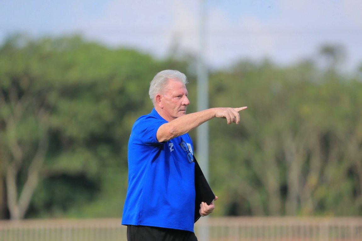 RafaOdeke's tweet photo. CRANES

2 consecutive games, Paul Put has utilized 3-4-2-1

. In Possession 3-2-5
. Out of possession 5-2-3 or 5-3-2
. Transition to defend &amp; attack simplified 
. Coordination needs more details in middle &amp; final 3rd

Asiimwe fits well wing back role while Aziz has to adapt more https://t.co/QkSb2bY8Bg