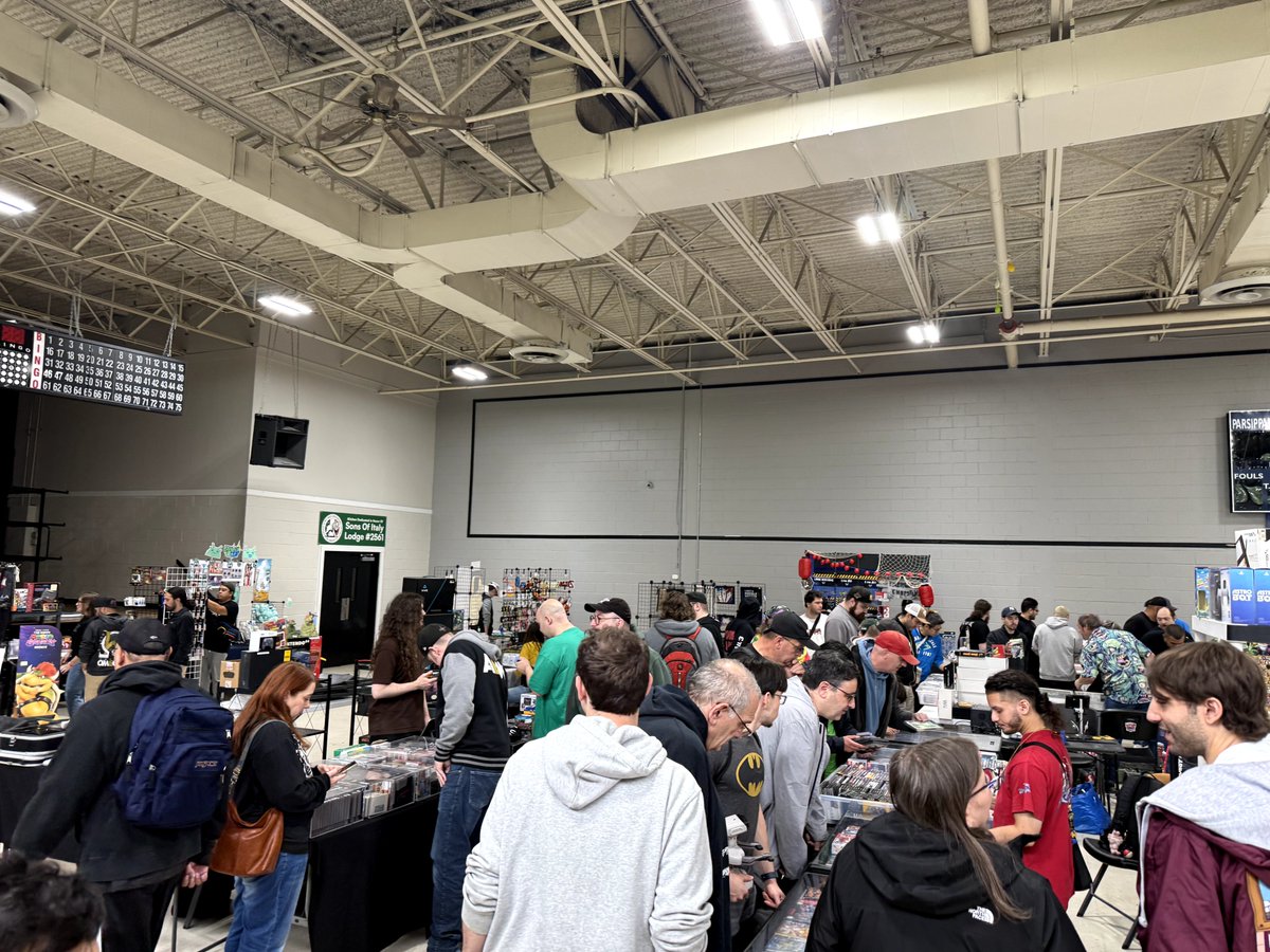 aVideoGameCon's tweet photo. From great deals to bonding moments, Vendor Village was an amazing day of discovery, trades, and geeking out. With hundreds of people coming in and out, attendees left with plenty of interesting finds and memories for the season. #AVGC #AVideoGameCon #NewJersey #NJ #VendorEvent https://t.co/9sv1y3k6Jb