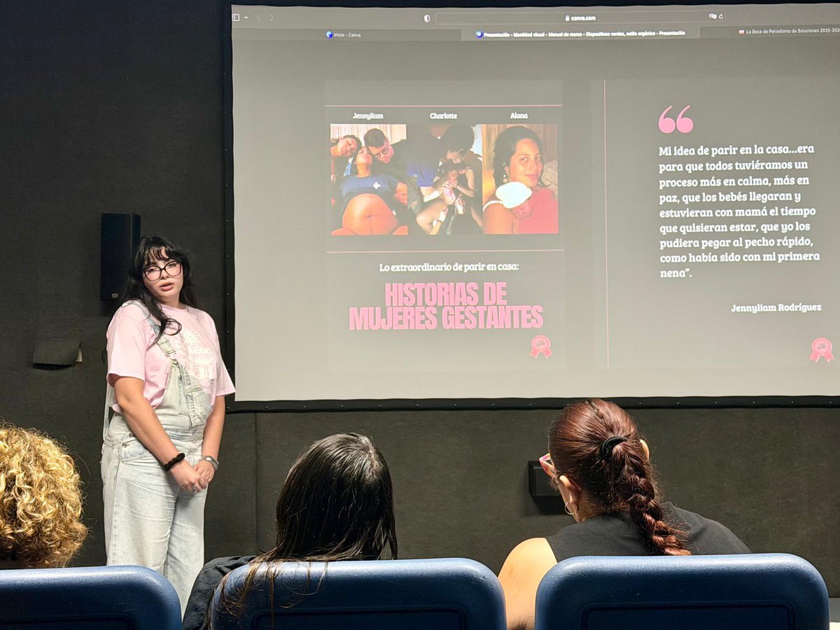 casapuebloorg's tweet photo. Hoy recibimos nuevamente a la periodista Kiara Maldonado Acevedo junto a estudiantes de la Universidad de Puerto Rico en Arecibo. 

Kiara les contó sobre su experiencia trabajando la serie sobre la partería, como parte de la Beca de Periodismo Jennifer Wolff 2025-2026. https://t.co/h1wFfBzINY