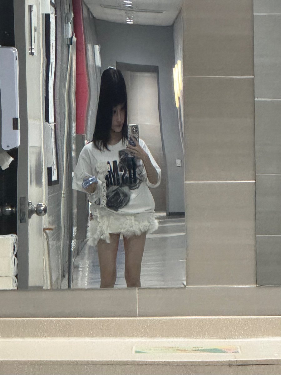 ser0__o's tweet photo. 아 진짜 그새 반응보고 자기 아직 안컸다고 말하러 온거 진짜 개뿜 아직 안큰거 주장하려고 ㄹㅈㄷ애기셀카 두장 대령까지 해줌.... https://t.co/8uRsgdoW5D