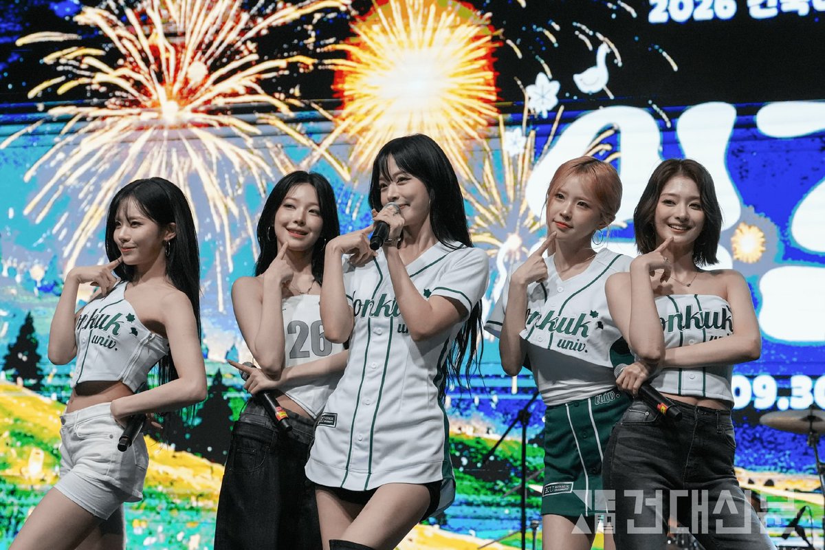 fiq_D_flover's tweet photo. [kkpress_ku] -Konkuk University Newspaper Instagram Update-

Day1 ‘fromis_9’

#fromis_9 #프로미스나인 
@realfromis_9 https://t.co/pgoCUSeKki