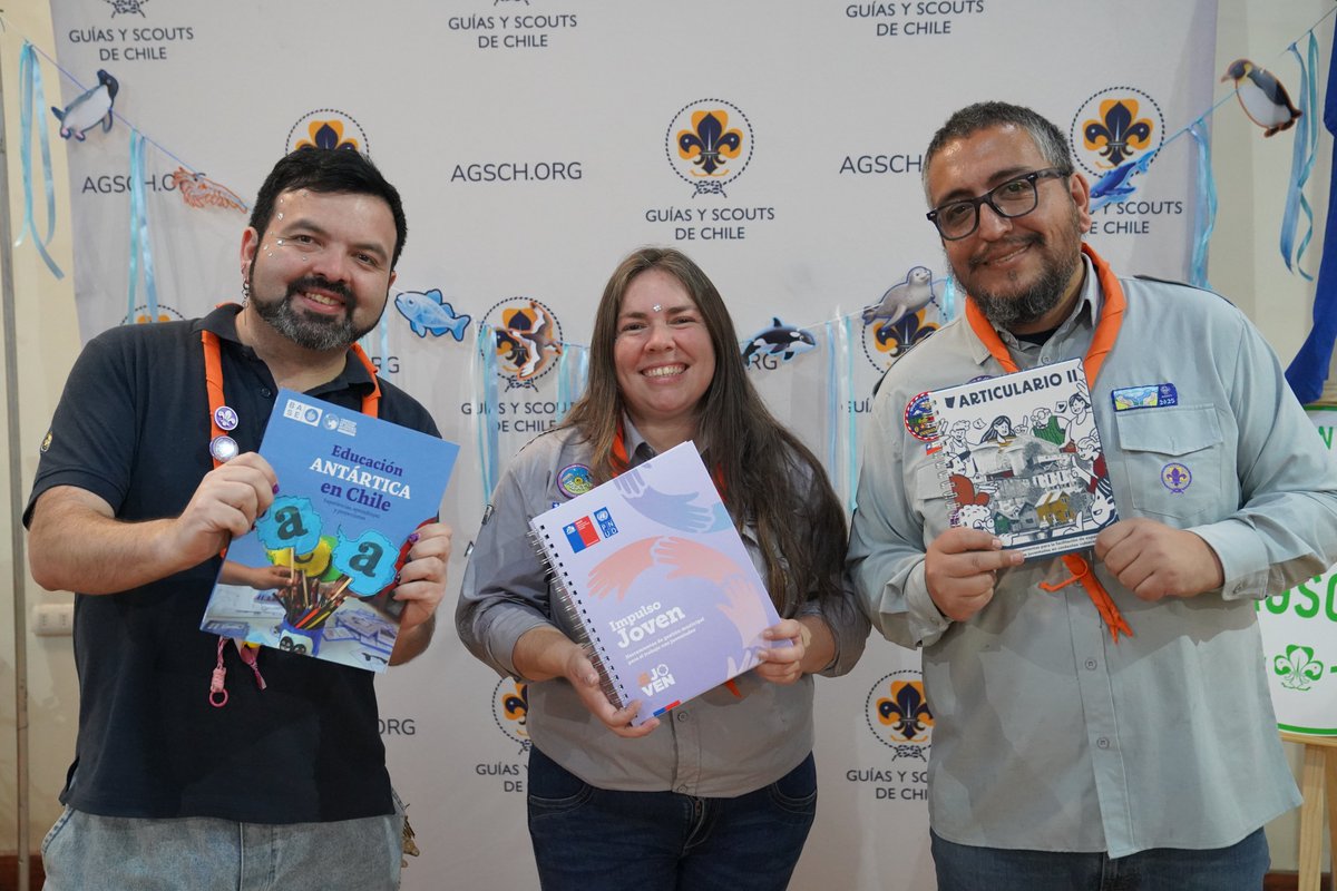 MilenioBASE's tweet photo. NOTICIAS BASE📰🤖 | @GuiasyScoutsCL conocieron la Antártica y descartaron mitos a través de EufasIA @ANID_Chile 

💪El evento contó con apoyo @wikimedia_cl @InjuvChile @inach_gob @nodoantartico 🔗Más detalles en https://t.co/AM6pa80CTE https://t.co/kKXwDiRC6E