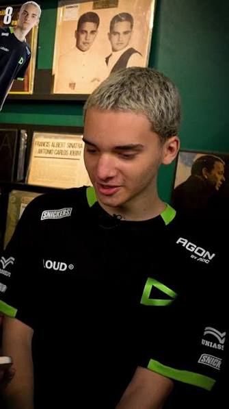 Loud_Seslee's tweet photo. Esse final de semana eu declaro meu total e irrevogável apoio a esses dois

vamosss @DarkerVL @sinatralol1 https://t.co/Gpw7NwP1PW