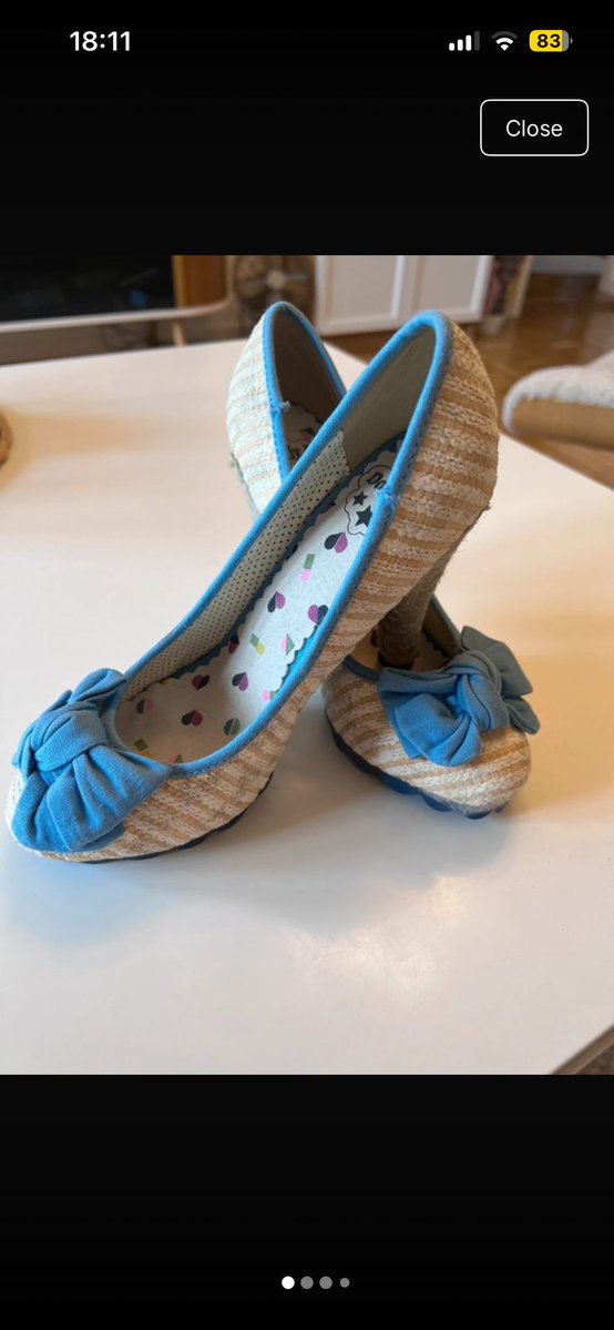 Meaowstaar's tweet photo. I lwk want these heels r they too stupid https://t.co/bDBvqMF2fR