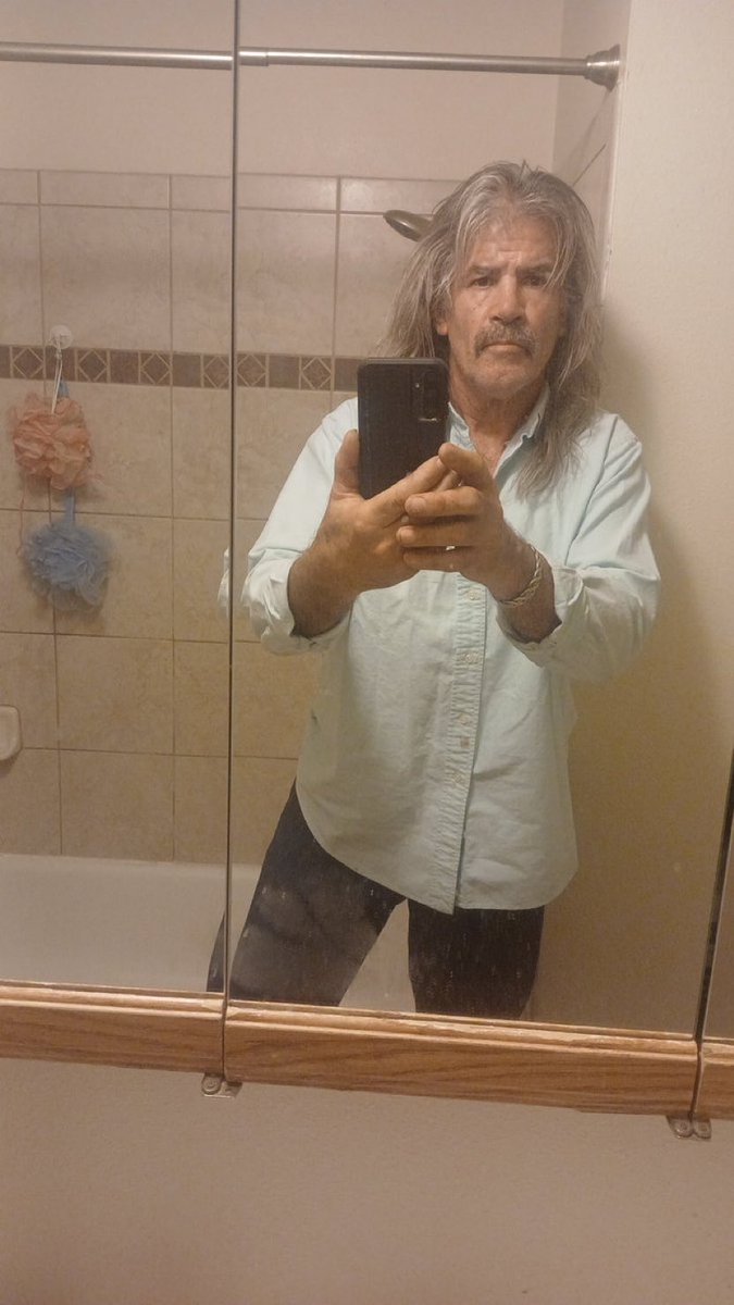 steveperryprive's tweet photo. My friend live in Idaho https://t.co/rRCfgdNrY1