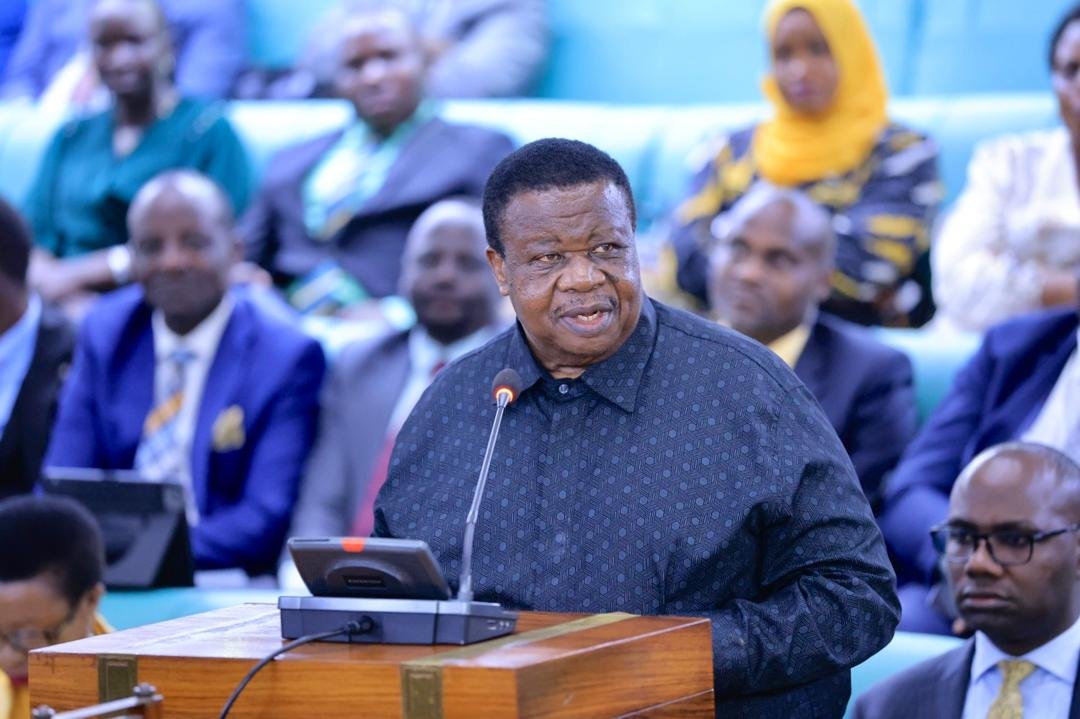 TayariWestTV's tweet photo. Minister Kahinda Otafiire: One time, someone asked me to go to Church, pray to God and ask Him for what I want. I told that person that God already knows what I want and what I don’t want. What is the point of going to Church for prayers then?

#TayariWestUpdates https://t.co/hcxtzOp88D