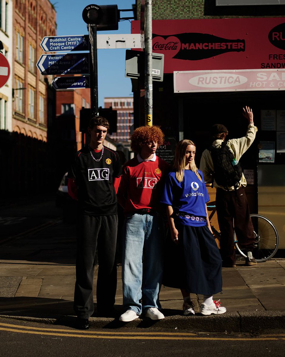 ManUtd's tweet photo. Introducing the retro collection vol.2 📍

Go back in time and shop official throwback football shirts 📼