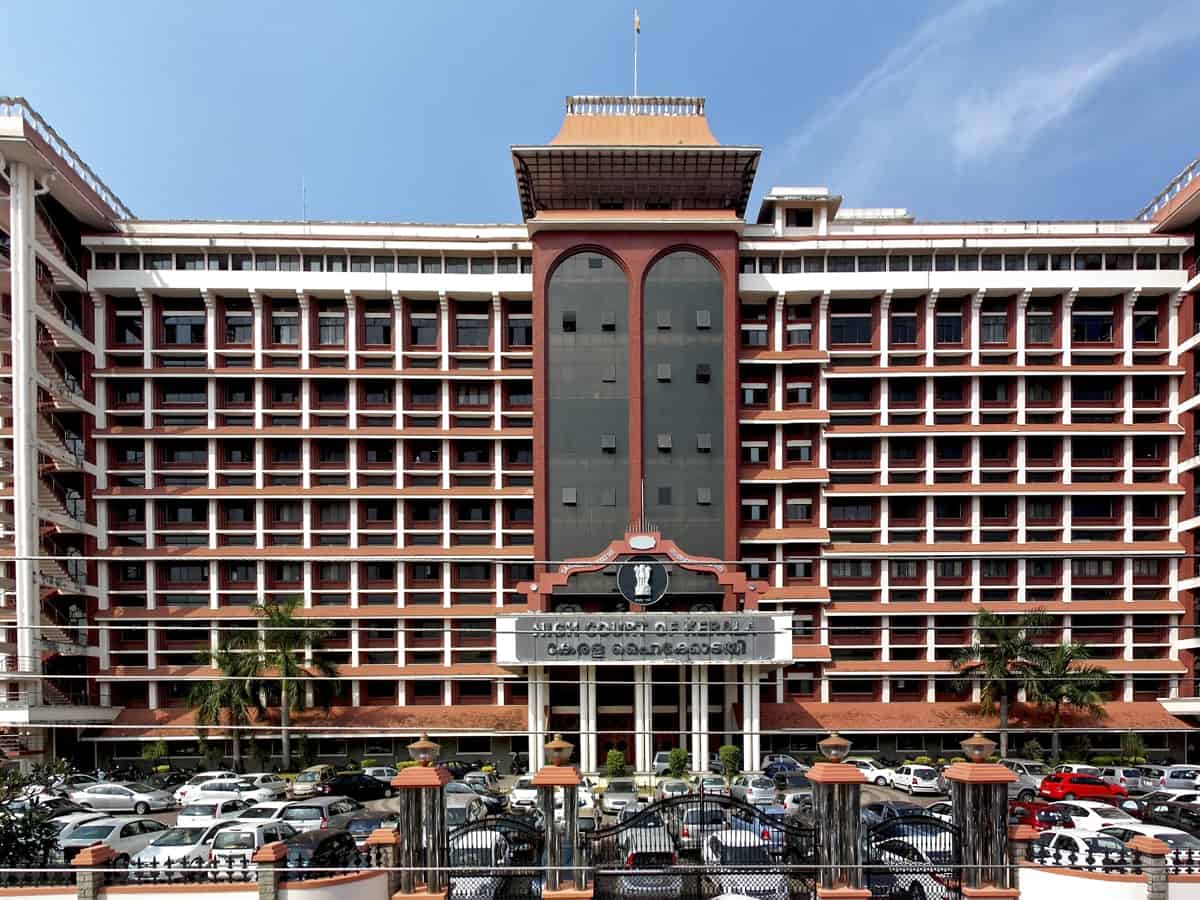 Intaction1's tweet photo. Indian Court ask to rule the "practice of non-therapeutic #circumcision on children as illegal and a non-bailable offense." https://t.co/uTwV6drDbO #entic https://t.co/IN4V3cntjO
