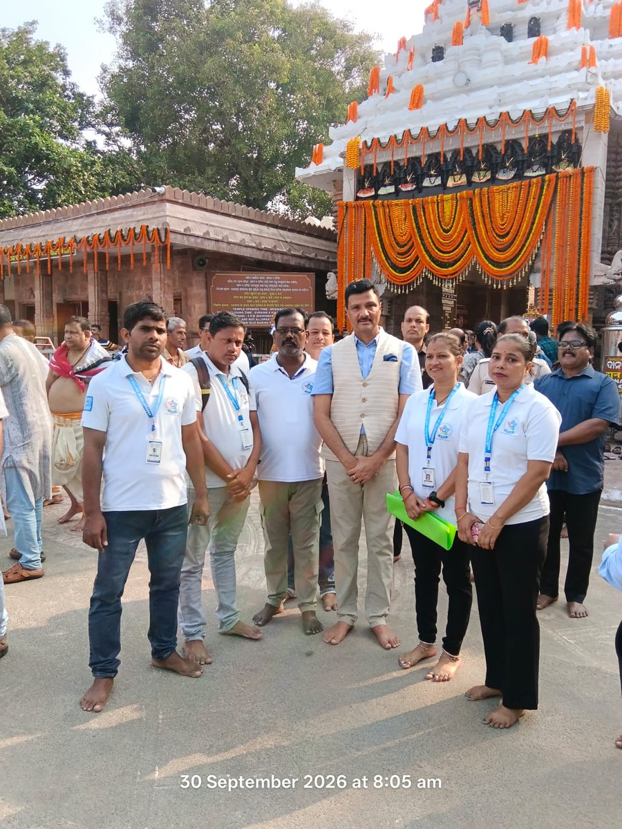OfficialTeamATA's tweet photo. ବହୁତ ବହୁତ ଧନ୍ୟବାଦ ମାନନୀୟ ମୁଖ୍ୟ ପ୍ରଶାସକ ଓ ଶ୍ରୀମନ୍ଦିର ପରିଚାଳନା କମିଟି। ଭକ୍ତଙ୍କ ଦୁଃଖ ଦୂର ହୋଇଅଛି, ଏଥର ଦୂର ଦୁରନ୍ତରୁ ଆସୁଥିବା ଭକ୍ତ ଗୁଣ୍ଡିଚା ମନ୍ଦିରରେ ପ୍ରବେଶ କରି ମହାପ୍ରଭୁଙ୍କ ଜନ୍ମବେଦୀକୁ ଦର୍ଶନ କରିପାରିବେ @arvindpadhee @PrithivirajBJP @SJTA_Puri @dm_puri @SecyChief @CMO_Odisha @sppuri1 https://t.co/KVDC1uIKN0