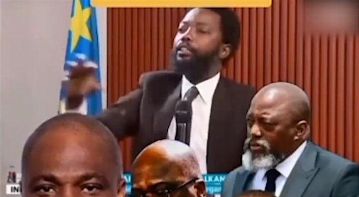 MarleyVuvu's tweet photo. DÉMENTI : Je suis toujours membre de la C64. Il n’y a aucune confrontation entre moi et le présidium. Je reste engagé dans notre bataille. L’UDPS est une honte pour le Congo. Les conditions d’adhésion à ce parti, c’est de vendre son intelligence.

Ils utilisent une vidéo qui date de la campagne électorale pour l’élection de 2023 afin de créer une illusion de discorde entre moi et le président Fayulu. La vidéo date de très longtemps. Il n’y a pas de discorde au sein de la C64.

D’après plusieurs sources, ce sont les services de Félix Tshisekedi, en collaboration avec ses lieutenants, qui essaieraient de déstabiliser la C64. Au lieu de concentrer les forces et les moyens de l’État pour combattre l’ennemi et récupérer Goma et Bukavu, ils les concentrent sur un citoyen et républicain.

J’appelle les Congolais au calme, à ne pas s’inquiéter. Nous sommes unis, aux aguets, et nous allons faire partir Tshisekedi.

Marley Vuvu 
Coordonnateur du Mouvement des Révolutionnaires Congolais (#MRC)