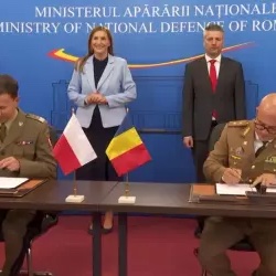 DacianDracoMW3's tweet photo. 🇷🇴Romania and 🇵🇱Poland signed today a deal for industrial cooperation in which Poland gives up the technology for WARMATE loitering munitions. The products were contracted worth $200M on SAFE https://t.co/Wc091w7rnh