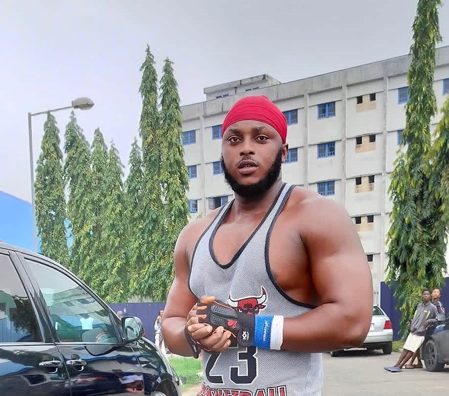 Jahclintbillio1's tweet photo. Na una Dey see me less for this app, make I no catch you with my future wife sha, I no go take am easy with you https://t.co/j54BdRURzD