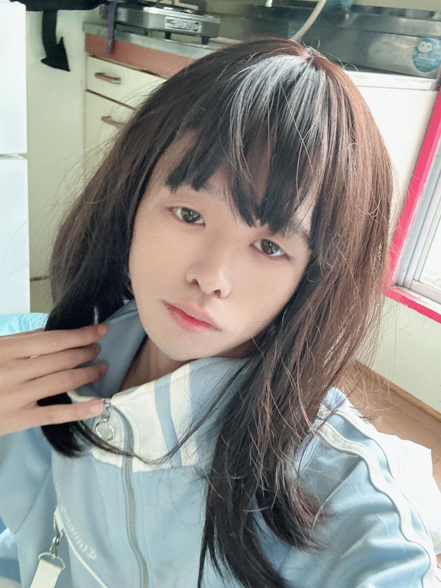 Nagatsuki_4th's tweet photo. なんかこの私、すごい童顔に見えるんだけど私だけかなぁ https://t.co/hx2sI6npXo