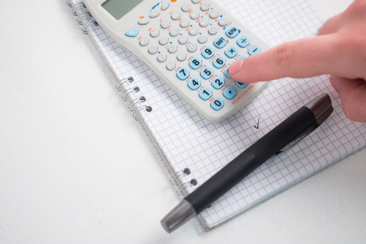 inmobiliabril's tweet photo. 💶 “Es una donación familiar”… ¿y los impuestos?
Donar una vivienda tiene consecuencias fiscales que conviene conocer antes de acudir al notario. 📑🏡
Te contamos qué gastos debes tener en cuenta.
https://t.co/QzCyV9yFju
#Fiscalidad #Vivienda #InmobiliariaAbril #Blog #Alfafar https://t.co/5Pjp8mmMuK