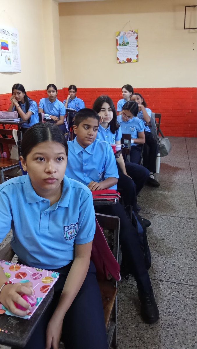 InttContigo's tweet photo. 📍#Apure, || municipio San Fernando.

El INTT realizó un abordaje preventivo en materia de seguridad vial en el Colegio Dolores María. 🚦🚸 https://t.co/vQwwvOKSda