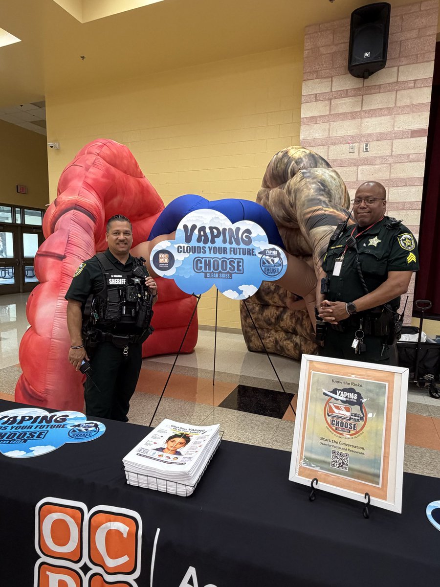 OCPSAO's tweet photo. Meadowbrook MS Mustangs pledged to be VAPE FREE!!! π«
Huge thank you to Principal Miller & the amazing staff for the warm welcome, and to Evans HS SGA for the incredible banner!
#VapeFree #MustangPride #OCPS #EvansSGA https://t.co/jv5ef91HDJ