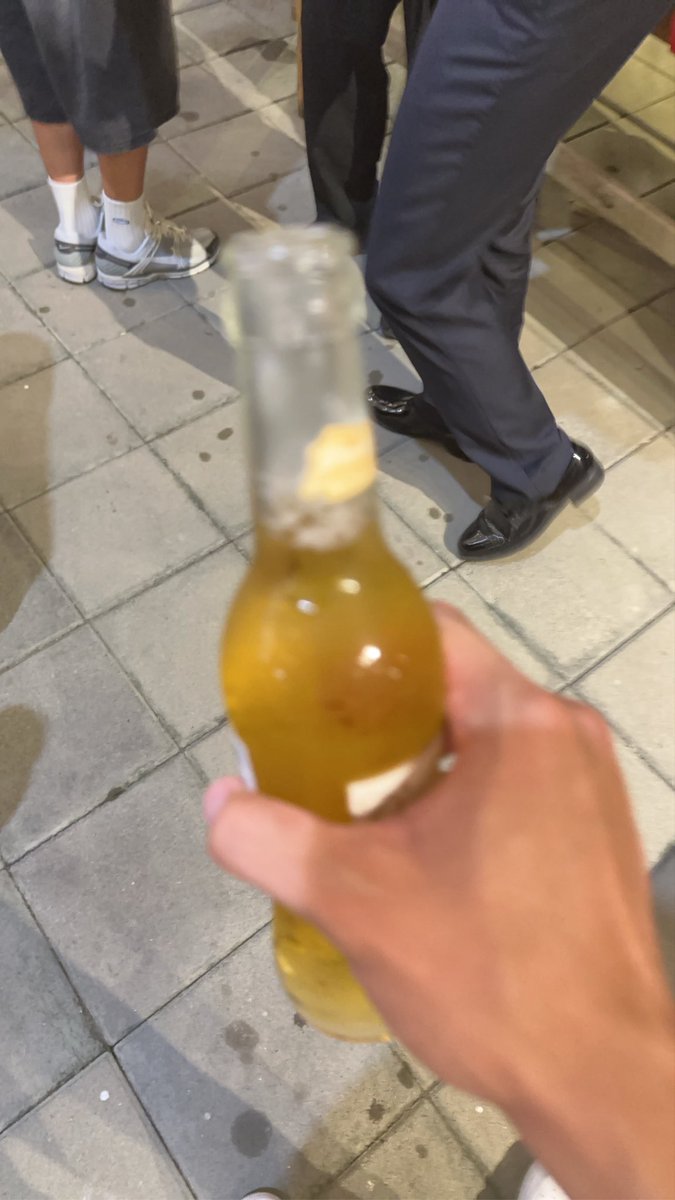 joruno99's tweet photo. 這叫今朝有酒今朝醉嗎😂😂
久久一次的小酌 https://t.co/RUEYTwYHBx