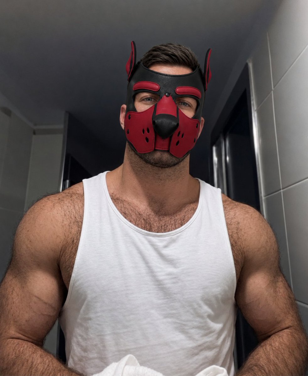 thehunterdawson's tweet photo. Be good for Daddy… or give me a reason not to be 🐺😏 https://t.co/xxyiIxZCc7