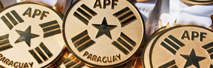 marioarecalde's tweet photo. Permítanme hablarles de una propuesta de reivindicación del fútbol paraguayo 🇵🇾

Tiene que ver con los campeonatos Apertura/Clausura/Absoluto que se disputaron entre 1996-2007.

Para mi gusto, un error de apreciación y de reglamento de la época no reconocer a campeones legítimos. https://t.co/W3ECkTdhTw