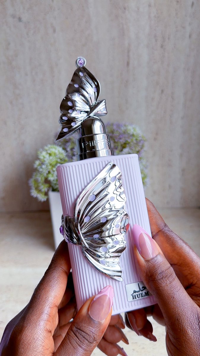 Yettyclassy's tweet photo. Sneak peek into my fragrance haul ✨ https://t.co/d9XewP1GQH