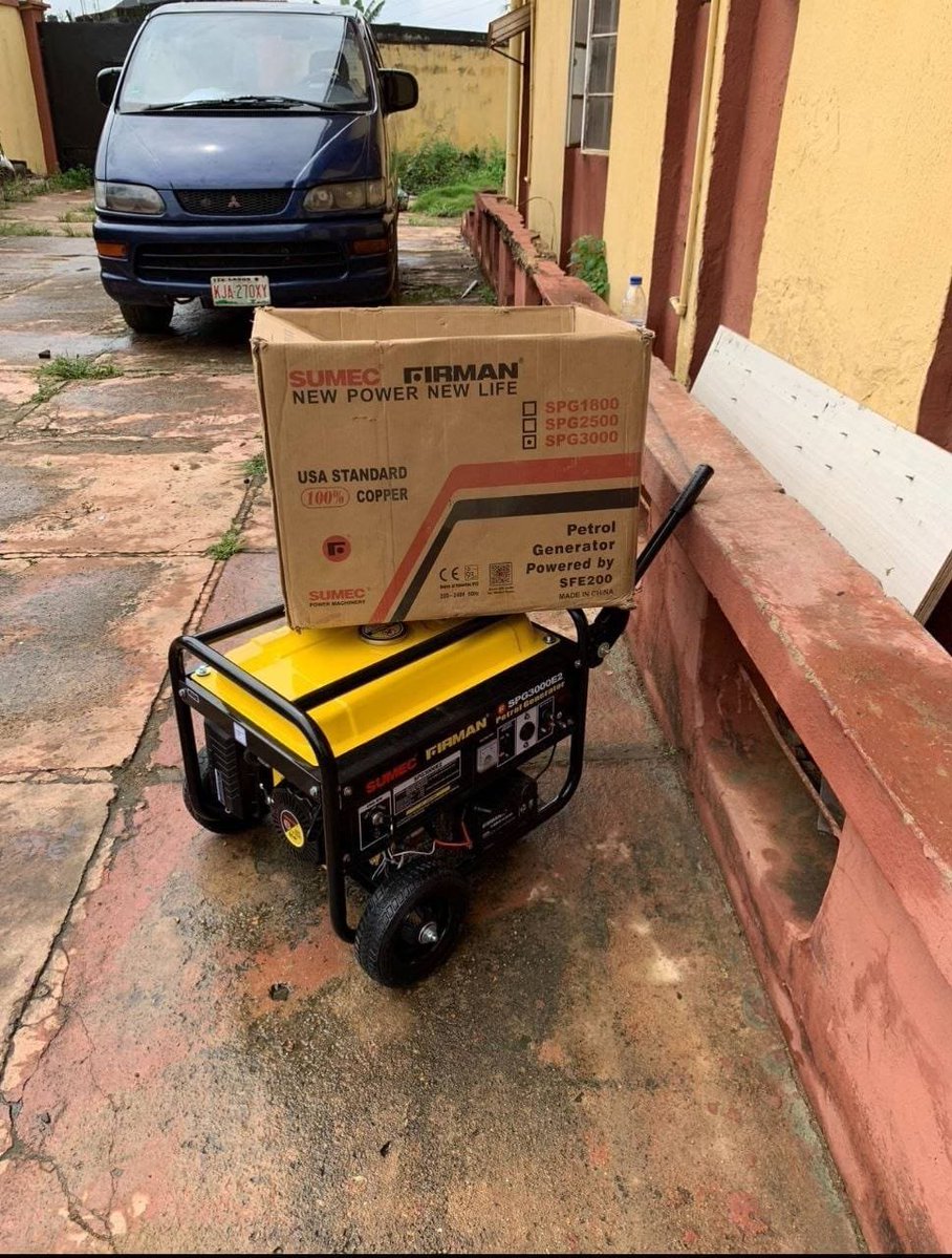 SuccessOdi81764's tweet photo. Light no dey? No stress! Brand New Sumec Firman 2.8kVA Key Start Generator (SPG3000E2) up for grabs ⚡🔋
• 100% Pure Copper Winding
• Key Start + Tires/Handles
• Brand New In Box
💰 Price: ₦345,000 (Slightly negotiable)
📍 Location: Ikeja, Lagos#Lagos https://t.co/4xtJxn14Aq