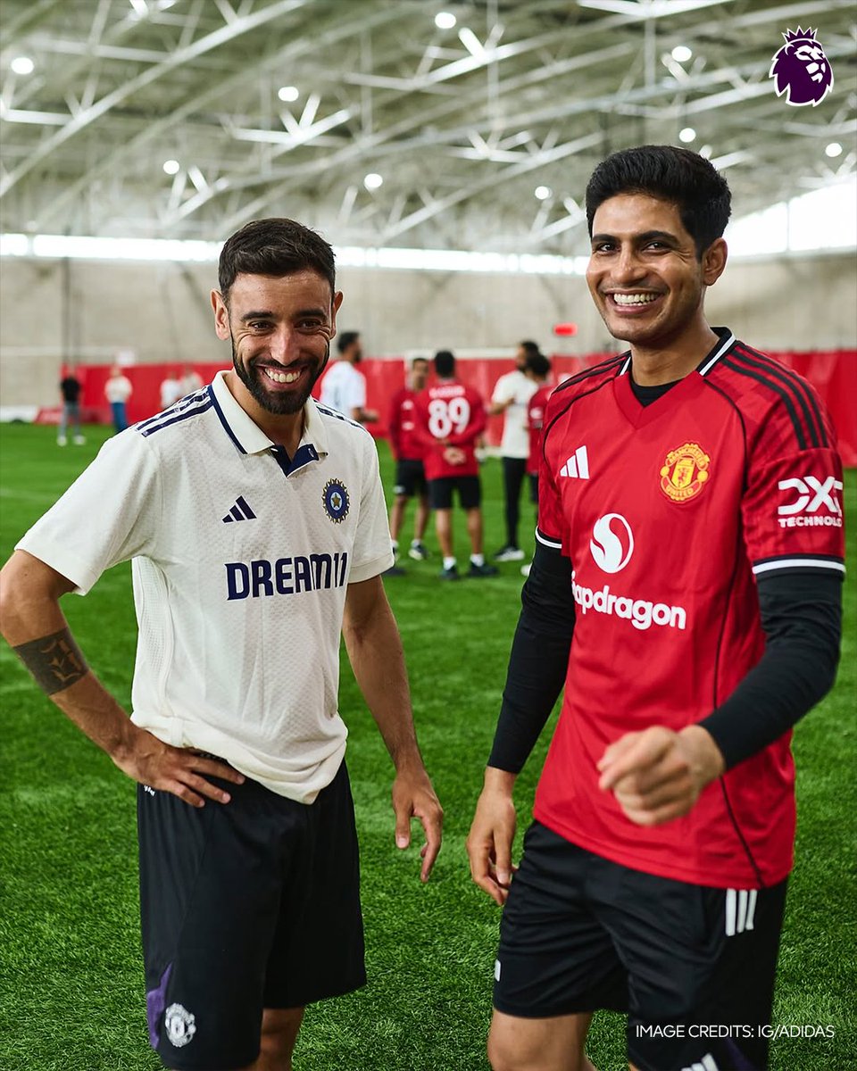 PLforIndia's tweet photo. Bruno Fernandes 🤝 Shubman Gill 🙌

Record-breaking captains 😍

@ManUtd https://t.co/3TmAuvsXED