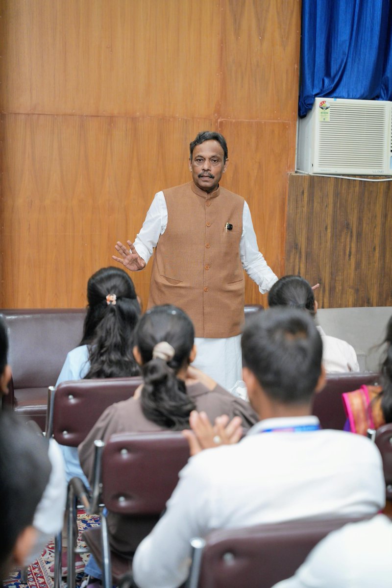 TawdeVinod's tweet photo. New faces, the same restless curiosity.

The second batch of Campus se Sansad is here, and with each batch the idea is growing beyond a single campus and is becoming something shared.

My years in student politics taught me that democracy is not something you watch from a distance. You take part in it. Every student who goes through this programme and sees our institutions up close takes a little of that lesson home and passes it on.

Young India is not waiting in the wings. It is already shaping the nation, in its questions, its choices and its convictions. It is a privilege to be in the room with them.

#CampusSeSansad
