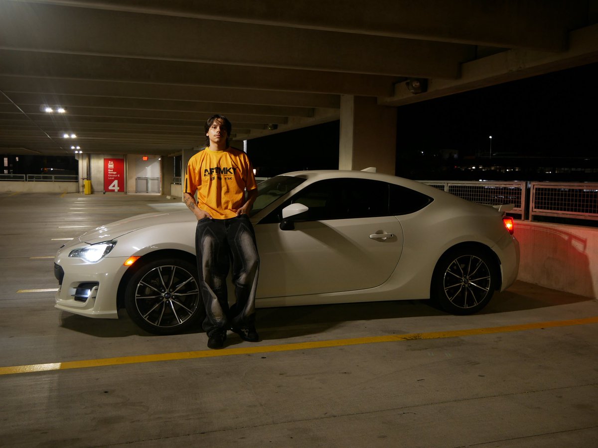 idklos's tweet photo. its just me and my brz vs the world https://t.co/dOkEaNRL25