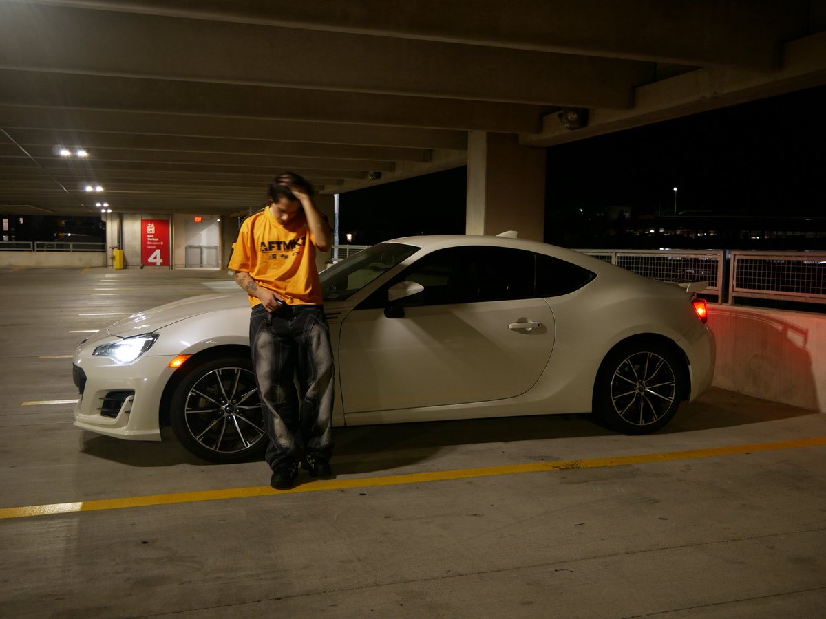 idklos's tweet photo. its just me and my brz vs the world https://t.co/dOkEaNRL25