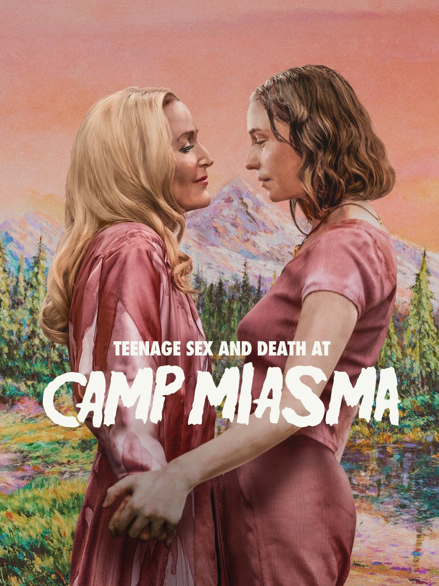 SuperFangirlTH's tweet photo. Teenage Sex and Death at Camp Miasma พูดถึง queer identity โดยไม่พยายามทำให้มันสวยงามหรือย่อยง่ายเพื่อให้ใครเข้าใจ เสียดสีตามคำภีร์ slasher ที่มีความประหลาด เซ็กซี่ น่ากลัว และยุ่งเหยิงได้พร้อมกัน #CampMiasma 

โดยเฉพาะการหยิบภาพจำที่หนังสยองขวัญเคยใช้กับผู้หญิงและคน queer มาพลิกกลับ จากสิ่งที่เคยถูกใช้เพื่อทำให้เรากลัวหรือรู้สึกแปลกแยก กลายเป็นพื้นที่ให้ตัวละครได้สำรวจว่าเราจะเป็นเจ้าของร่างกาย เป็นเจ้าของความปรารถนาและตัวตนของตัวเราเองได้แค่ไหนท่ามกลางโลกที่ชอบบอกว่าเราควรเป็นอะไร

ยิ่งเอามาวางในหนังไล่เชือดที่ปกติผู้หญิงมักเป็นฝ่ายถูกมอง ถูกไล่ และกลายเป็นเหยื่อ แต่ถ้าพลิกกลับเป็นฝ่ายทำแบบนั้นบ้างล่ะ มันยิ่งสนุก

นอกเหนือจากเรื่องนั้นคือเคมี Hannah Einbinder กับ Gillian Anderson โอ้โห ระเบิดตัวฟินกันเลยค่ะงานนี้ ภูมิใจในตัวฮันนาห์เนอะ หนังโรงเรื่องแรกของเขา สมมงเอ็มมี่ เล่นเก่งมาโดยตลอดโดยเฉพาะเล่นกับพี่สาวมอด.หนิ

Teenage Sex and Death at Camp Miasma
ฉาย 1 ตุลาคมนี้ในโรงภาพยนตร์