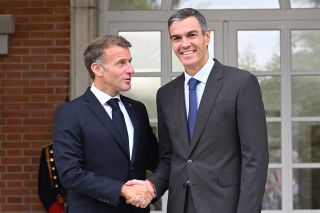 CLMpressDigital's tweet photo. Sánchez es «optimista» con los decretos de vivienda y dice que le gusta «ser traidor a los fondos buitre» https://t.co/Bra58vcbwu #Sánchez #optimista #con #decretos #vivienda #dice #que #gusta #ser #traidor #fondos #buitre https://t.co/CLz7pvEfXl