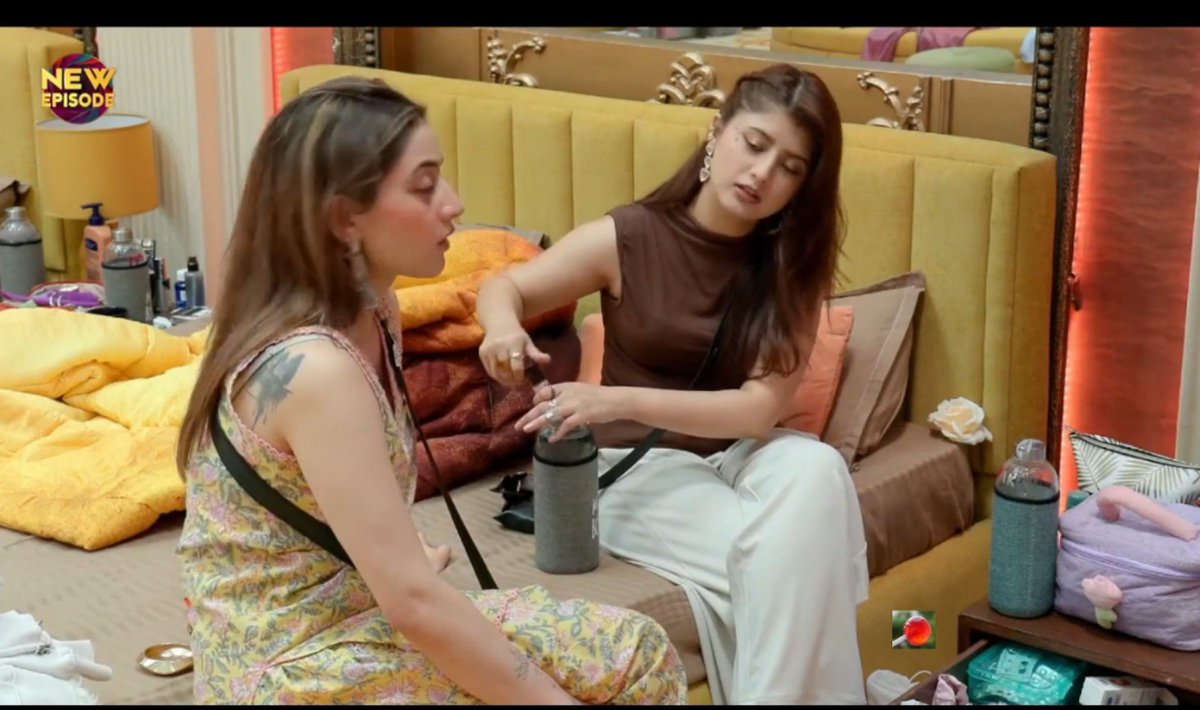 oye_swagyy's tweet photo. If Asteen k saanp had a face🐍

#QaziTouqeer #BiggBoss20 #BB20 https://t.co/J0mPzR8pZe