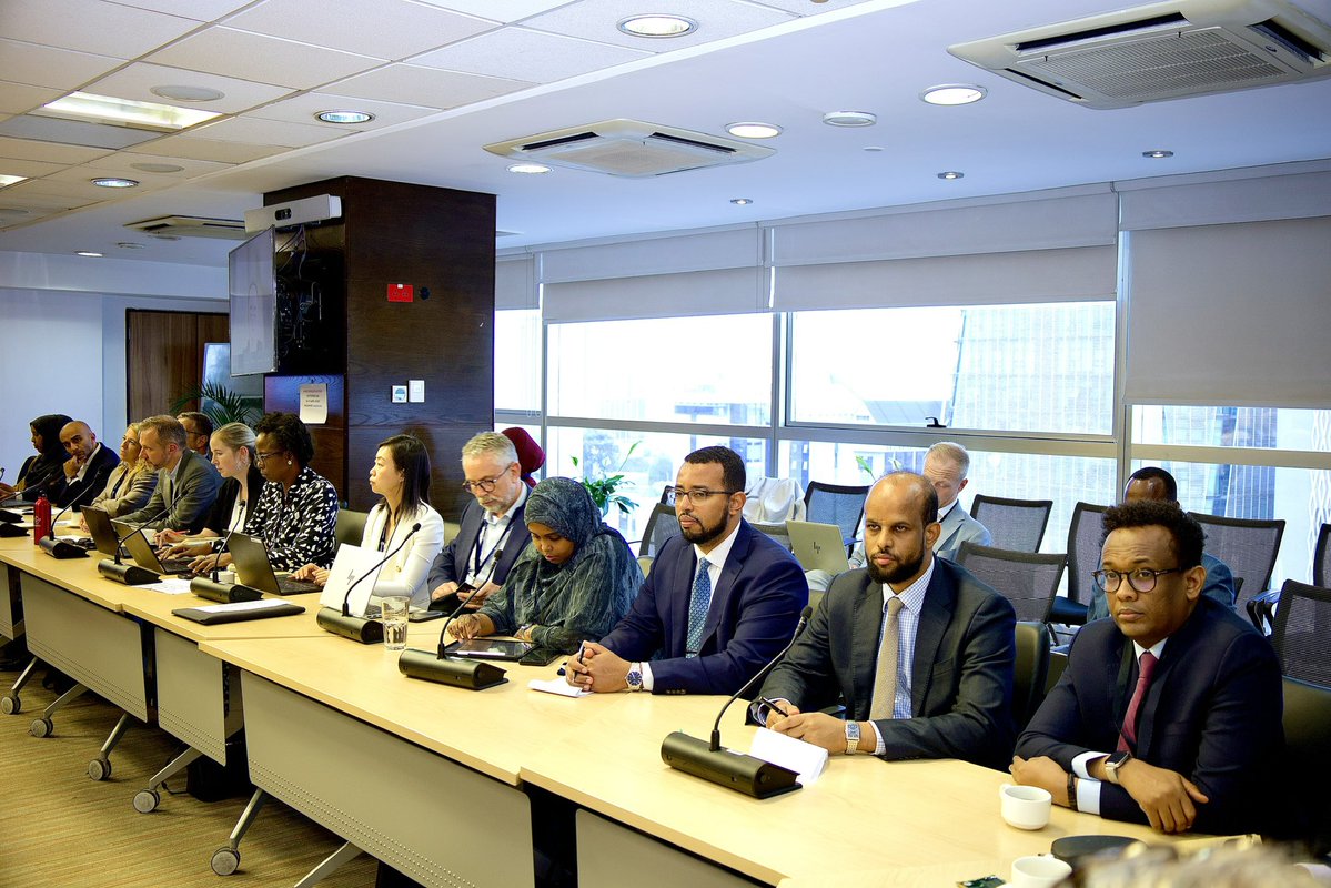 MoF_Somalia's tweet photo. Protecting financial governance against fiscal pressures is key for the Ministry. This is why Minister @BihiEgeh launched the @SomaliaFGC report on this matter today. The report documents Somalia’s financial governance successes and opportunities at this difficult time of shocks. https://t.co/6xEoHEtFZ7