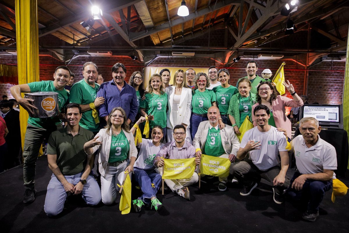 maurimaluff's tweet photo. ¡Una nueva Asunción ya está cerca! Con tu voto este domingo, Sole será intendenta y Mauri Maluff concejal.

Votá lista 3, opción 3.💚 https://t.co/Pwv9wchMbr