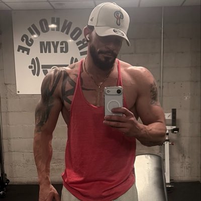 IZZYLIFTS22's tweet photo. #NewProfilePic https://t.co/9AfndVYaWe