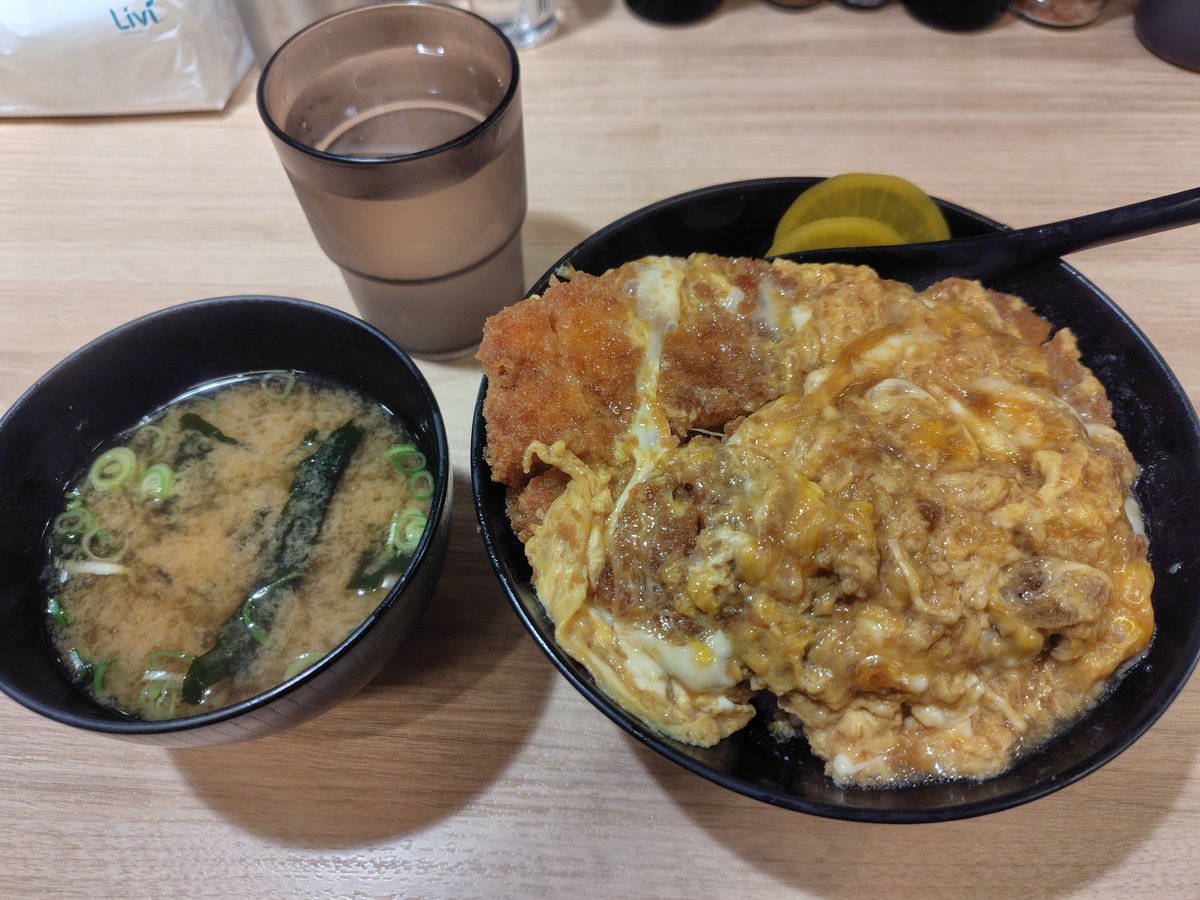 Penguin_bqsl's tweet photo. 美味しかったご飯と新規AP👍
美味しいご飯に良い収穫があって良き✨ https://t.co/J9zYR1J3Vf
